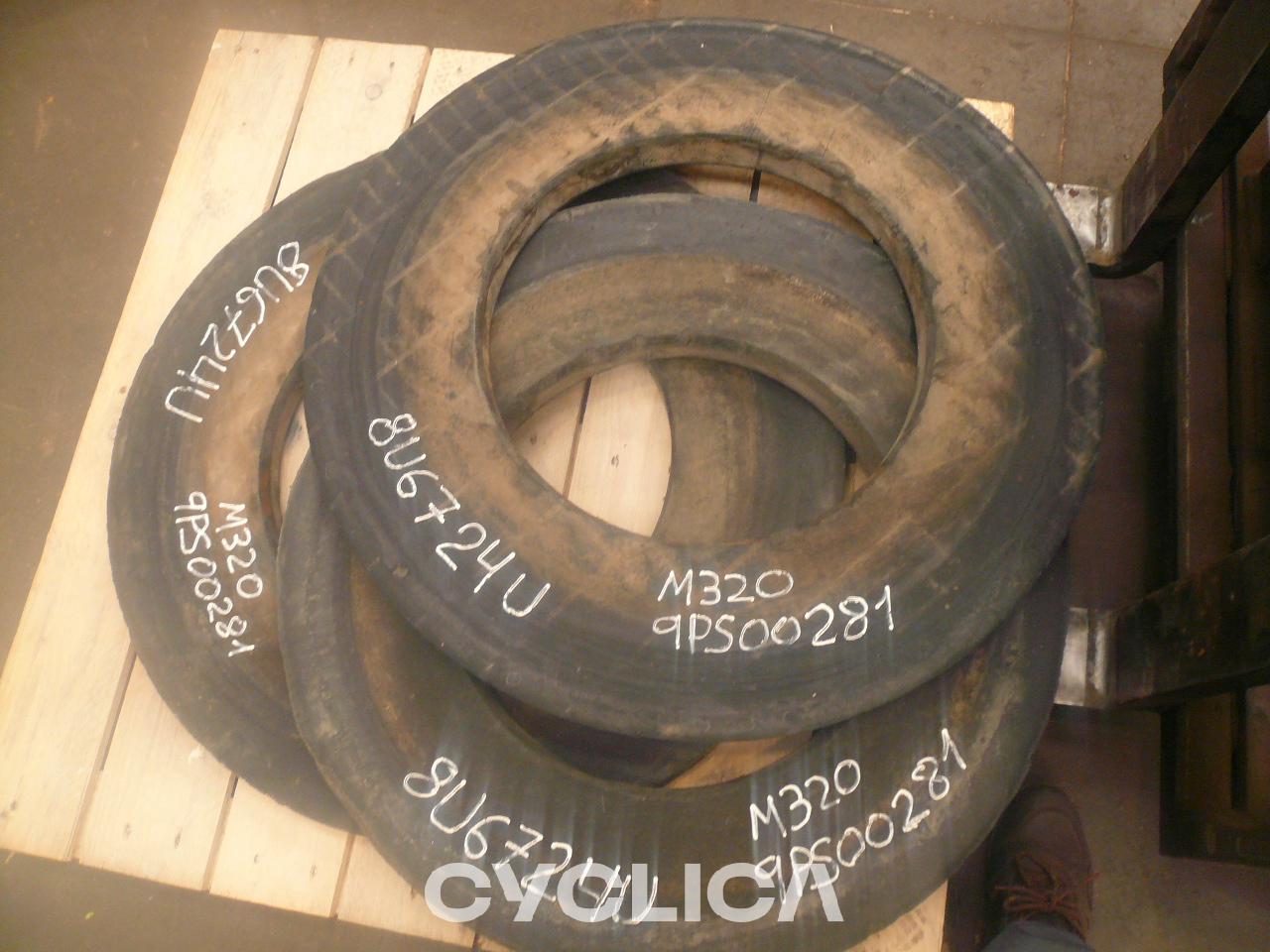 Others  M320MH 8U6724 - 1