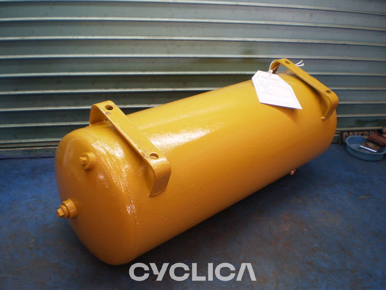 Drugi deli  773B 8X4098 - 2