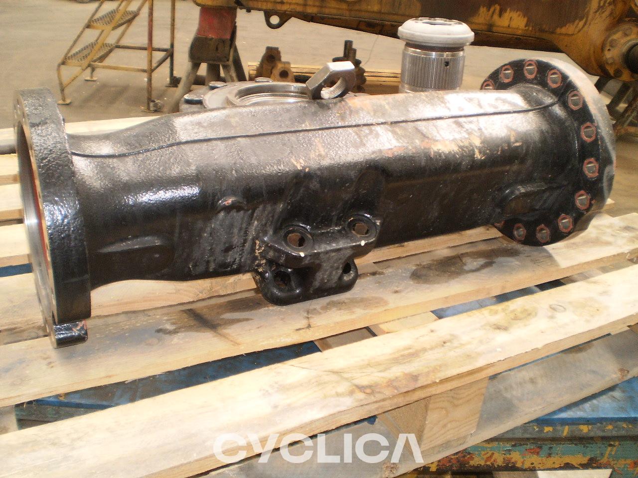 Pogonski sklop  M320F 3338041 - 1