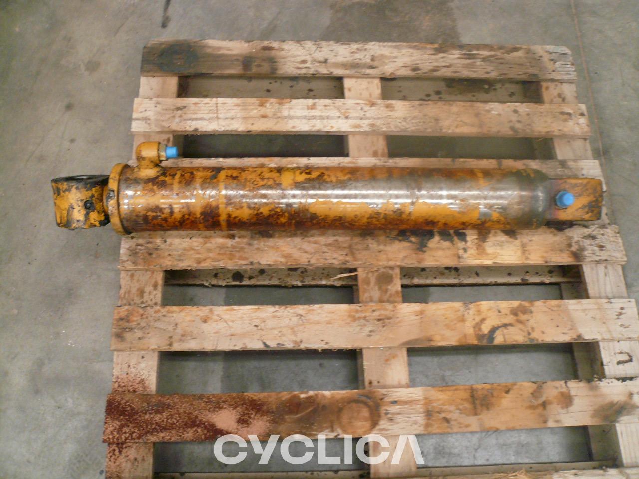 Hydraulic  438C 1734015 - 1