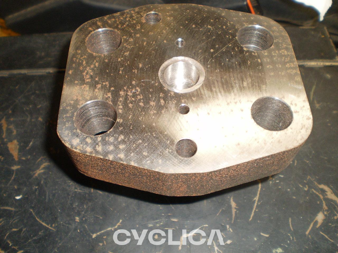 Hydraulic  PIEZAS US 1227772 - 2