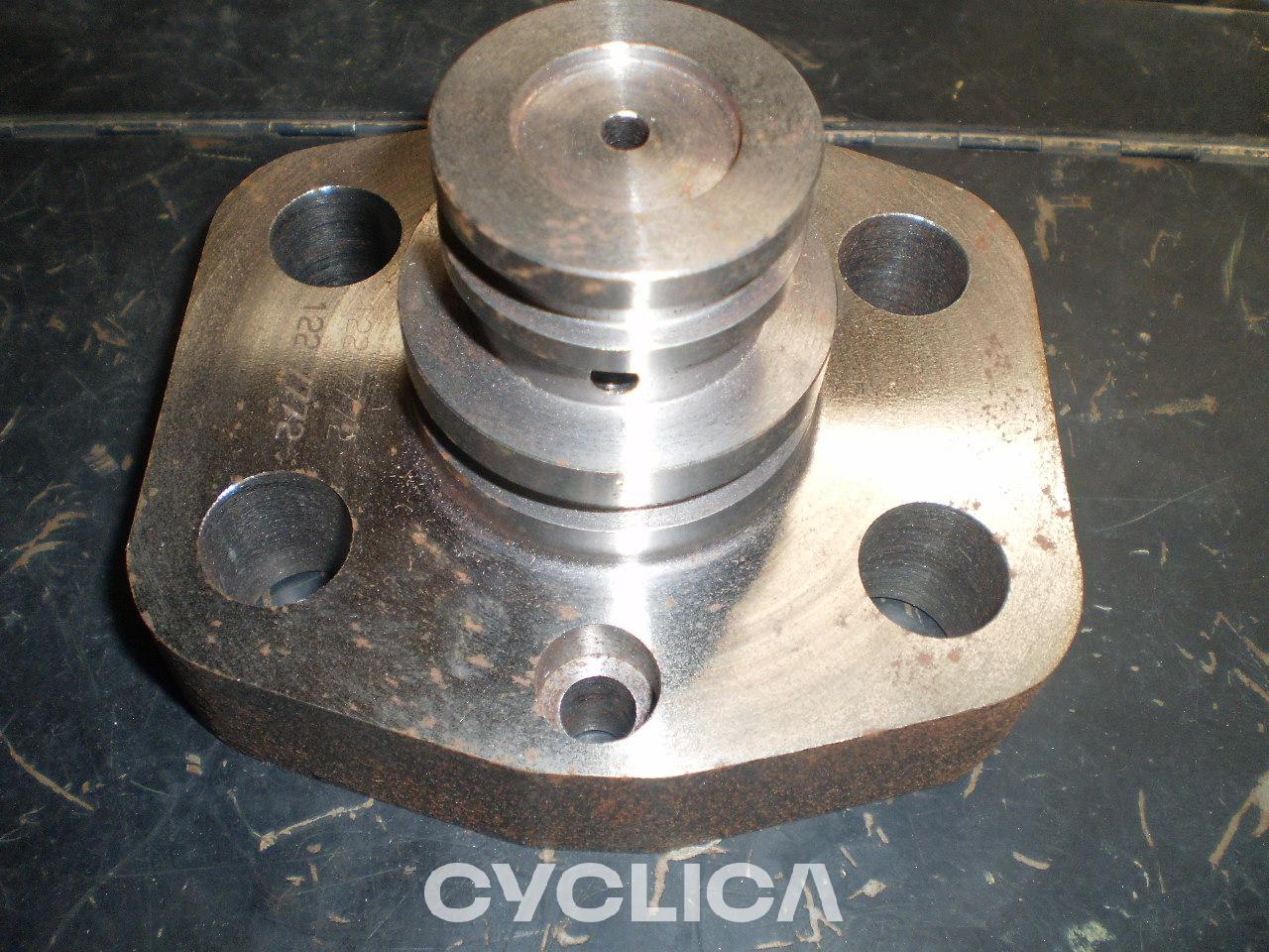 Hydraulic  PIEZAS US 1227772 - 1