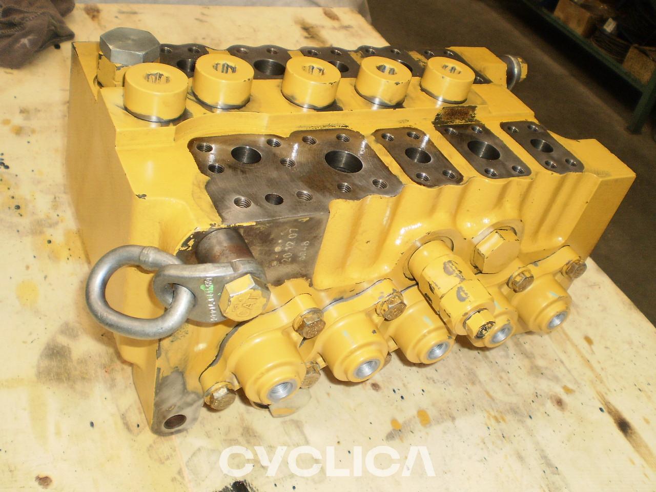 Hydraulique  330DLME 2851362 - 2