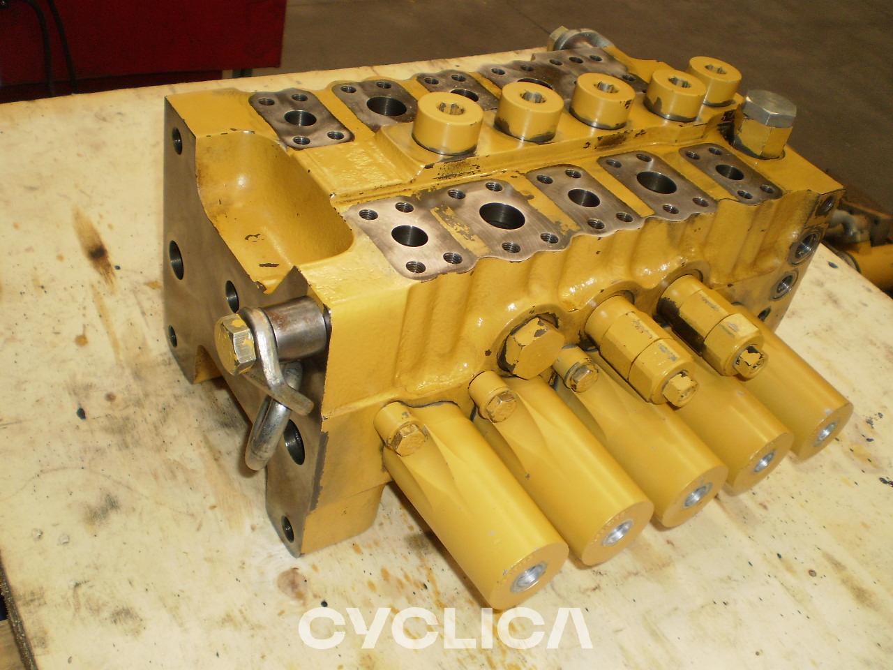Hydraulique  330DLME 2851362 - 1