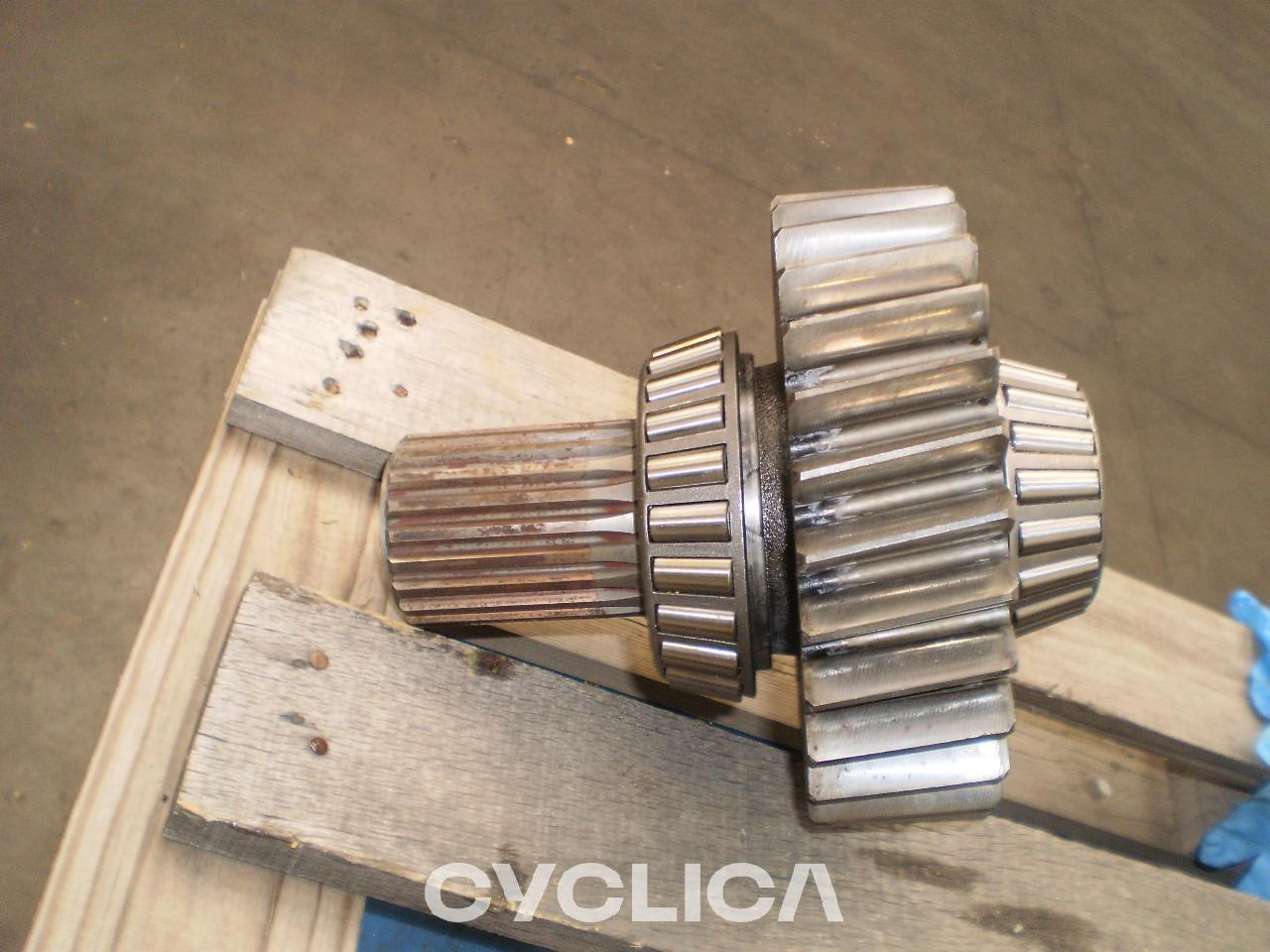 Grupe fuqie  PIEZAS US 9S4358 - 1