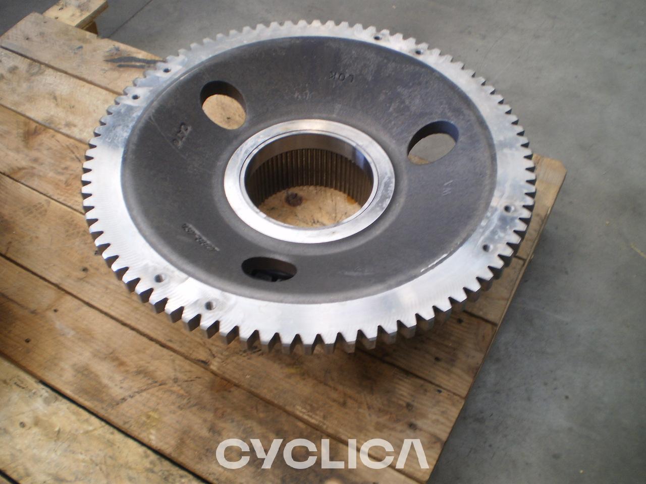 Pogonski sklop  988G 1378846 - 1