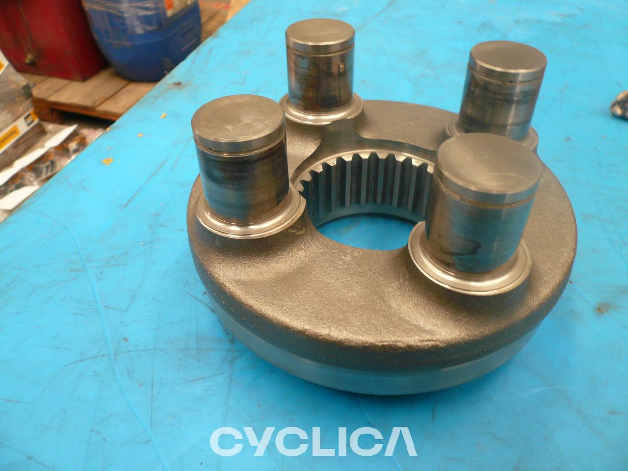Power train  M320MH 8U2525 - 2