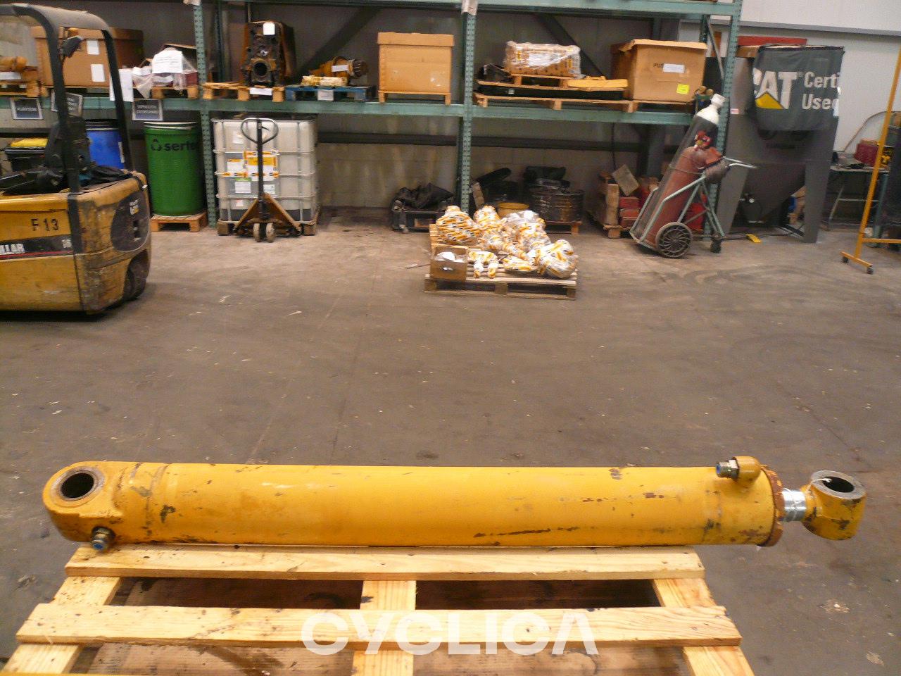 Hydraulic  428C 1529148 - 2