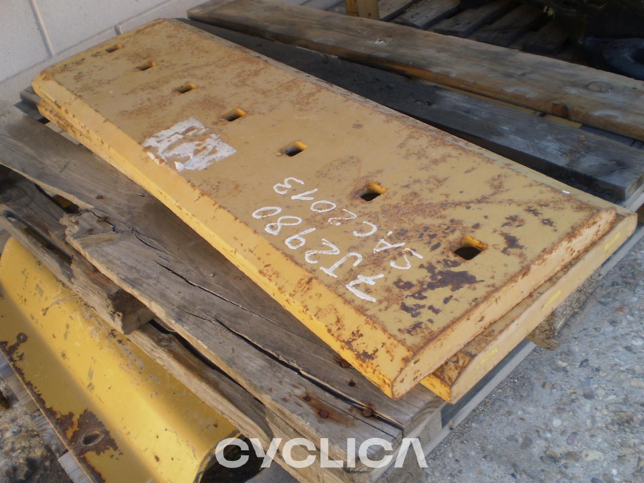 Implements  PIEZAS US 7J2980 - 1