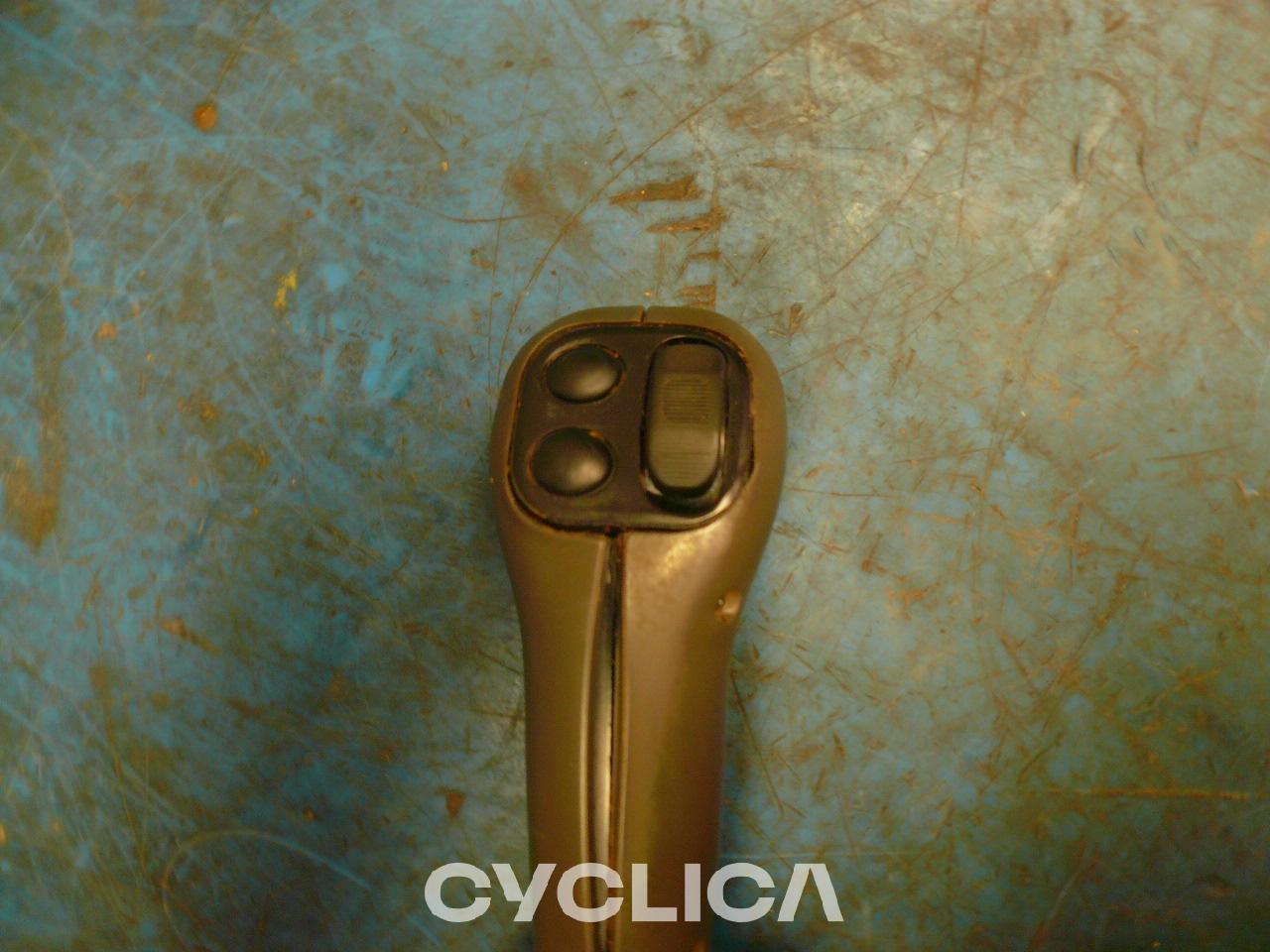 Electronic components  330CLME 1879880 - 2