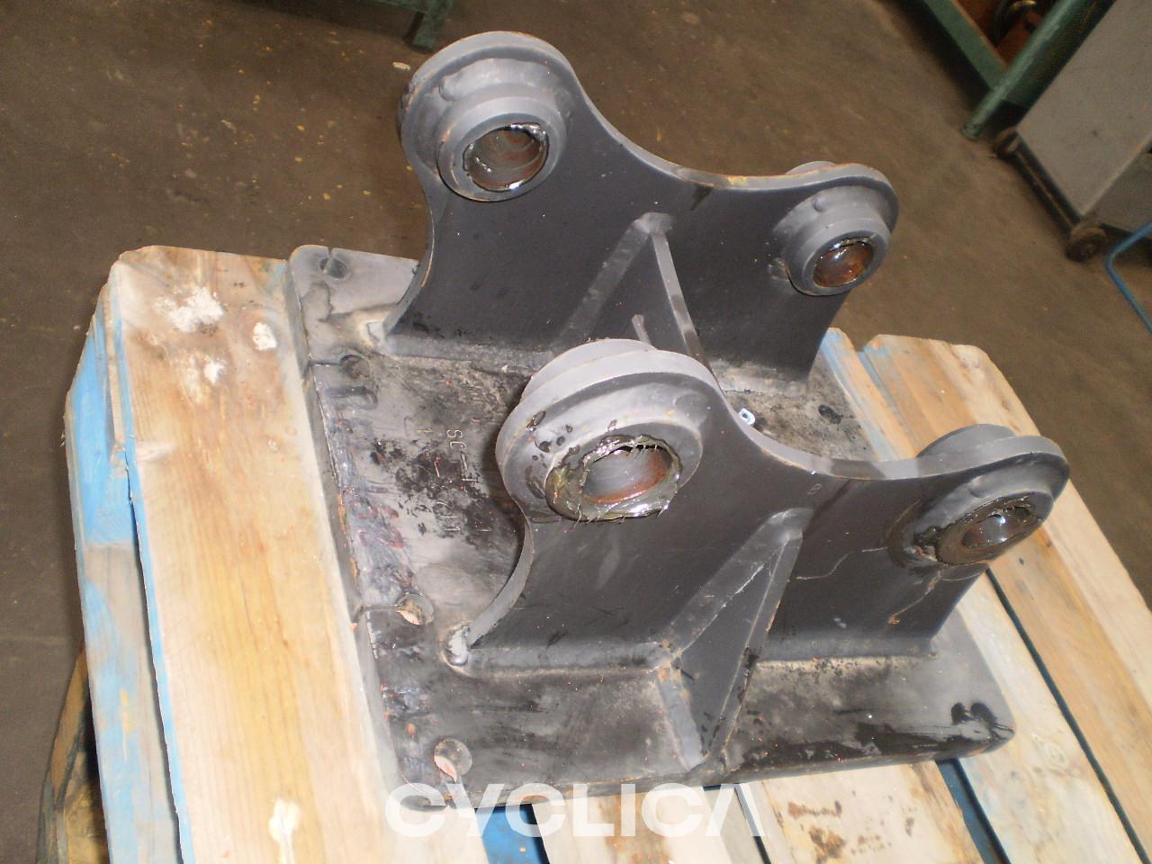 Others  PIEZAS US 1688711 - 1