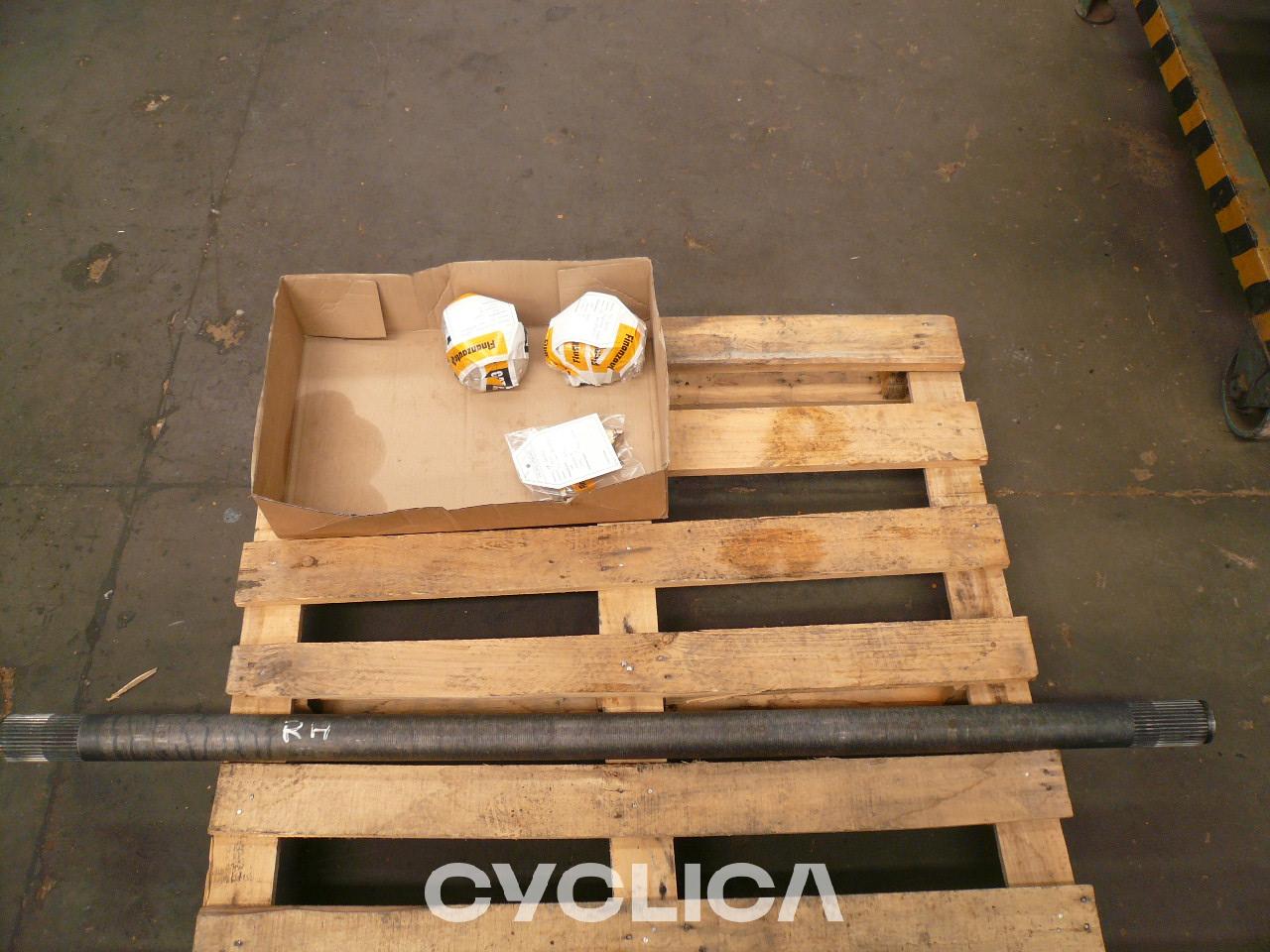 Power train  735 1392148 - 2