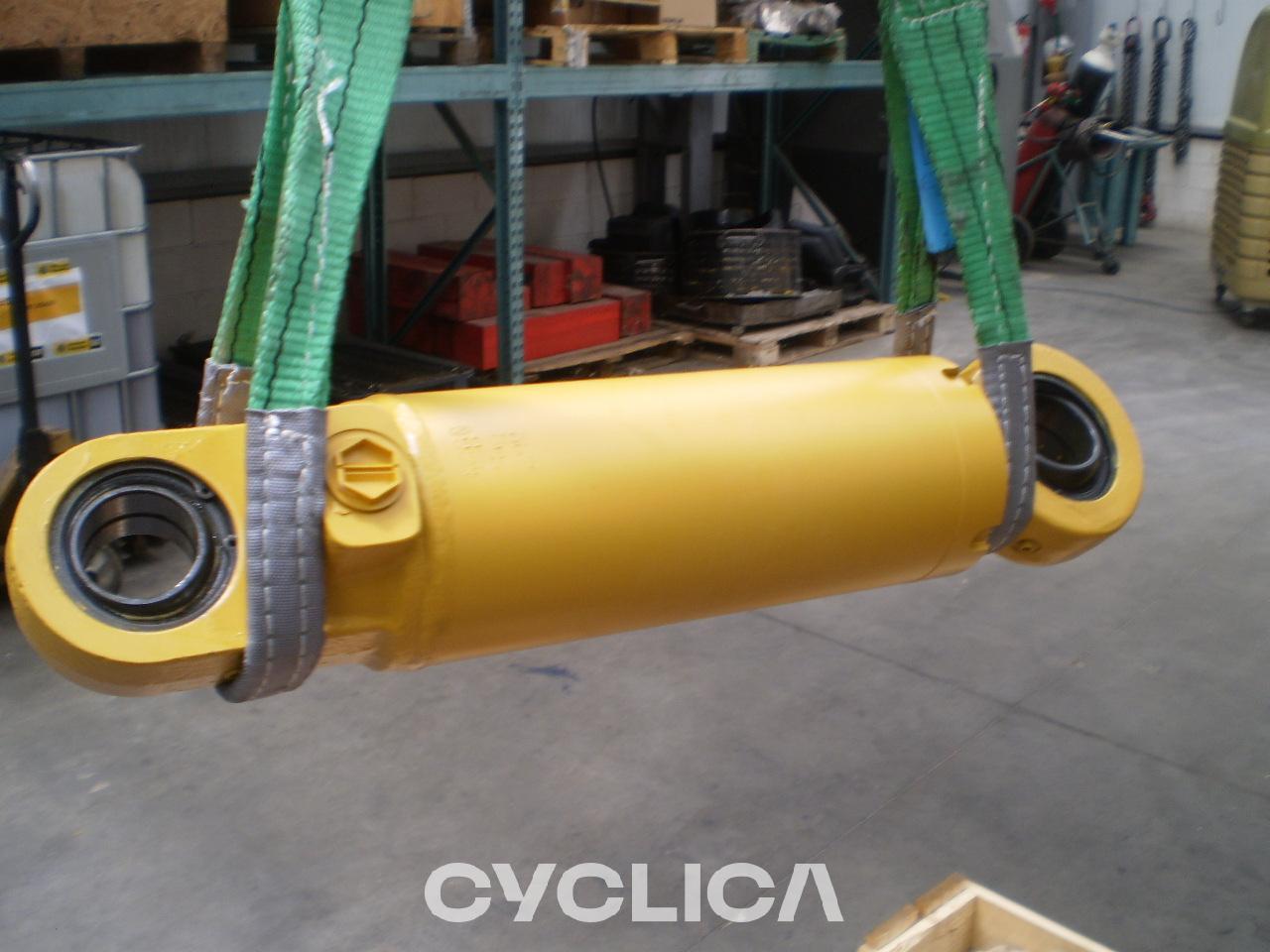 Hydraulic  PIEZAS US 1532904 - 1
