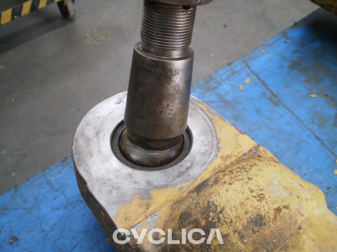 Hydraulic  773B 7J7686 - 2