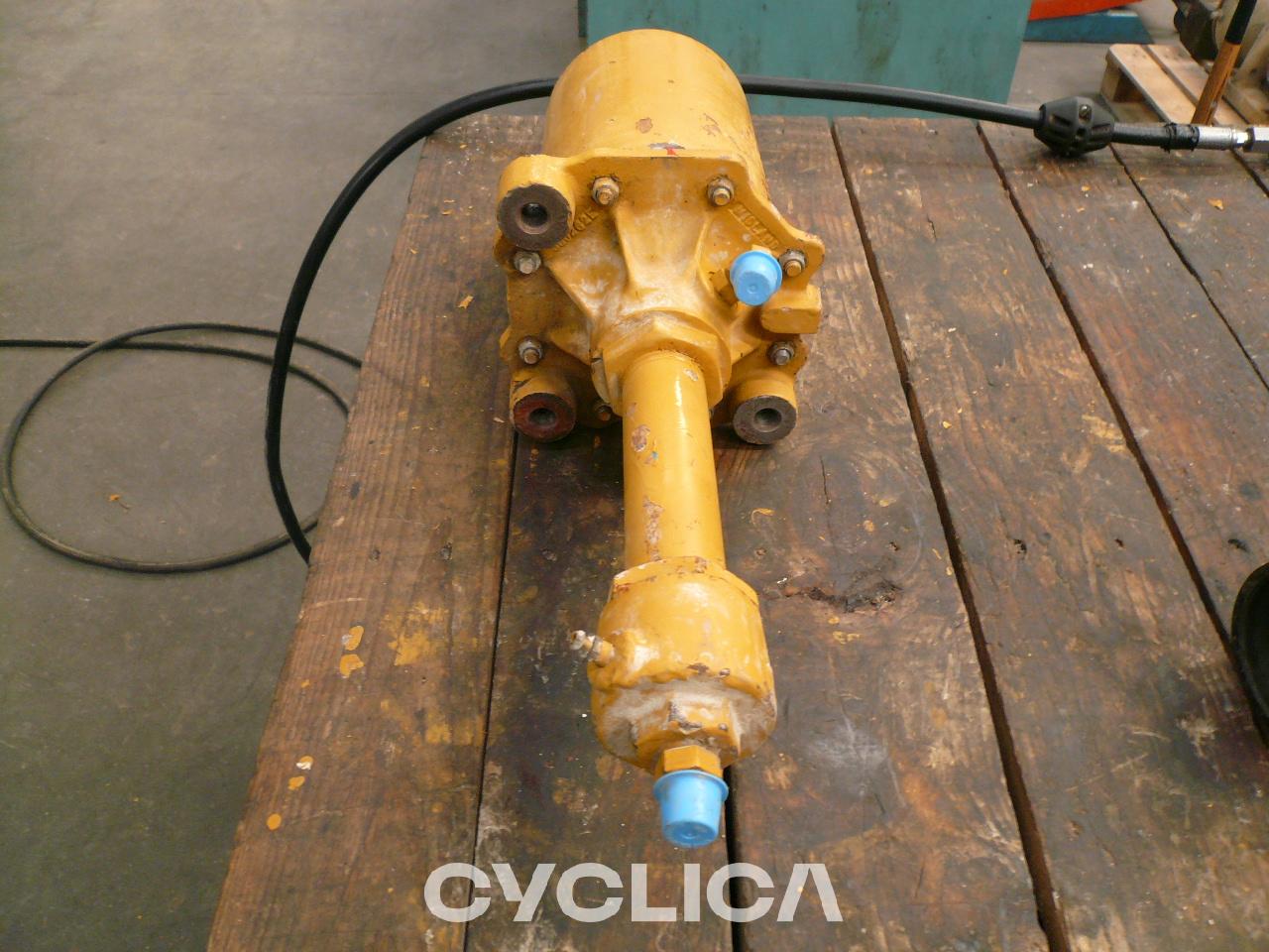 Power train  775B 8X6987 - 2