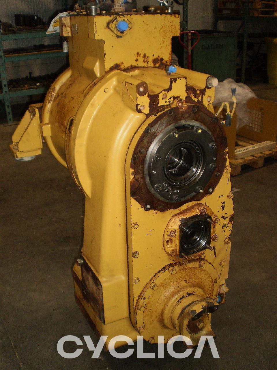 Pogonski sklop  988G 1922914 - 1