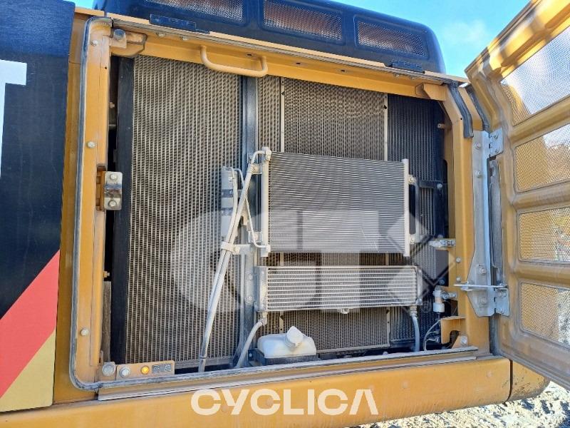 Bageri gusjeničari  336FXE YBH00### - 7