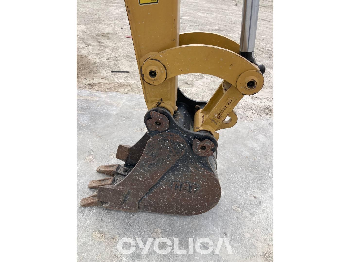 Pelles sur chenilles  302.7-07CR CZ602113 - 20