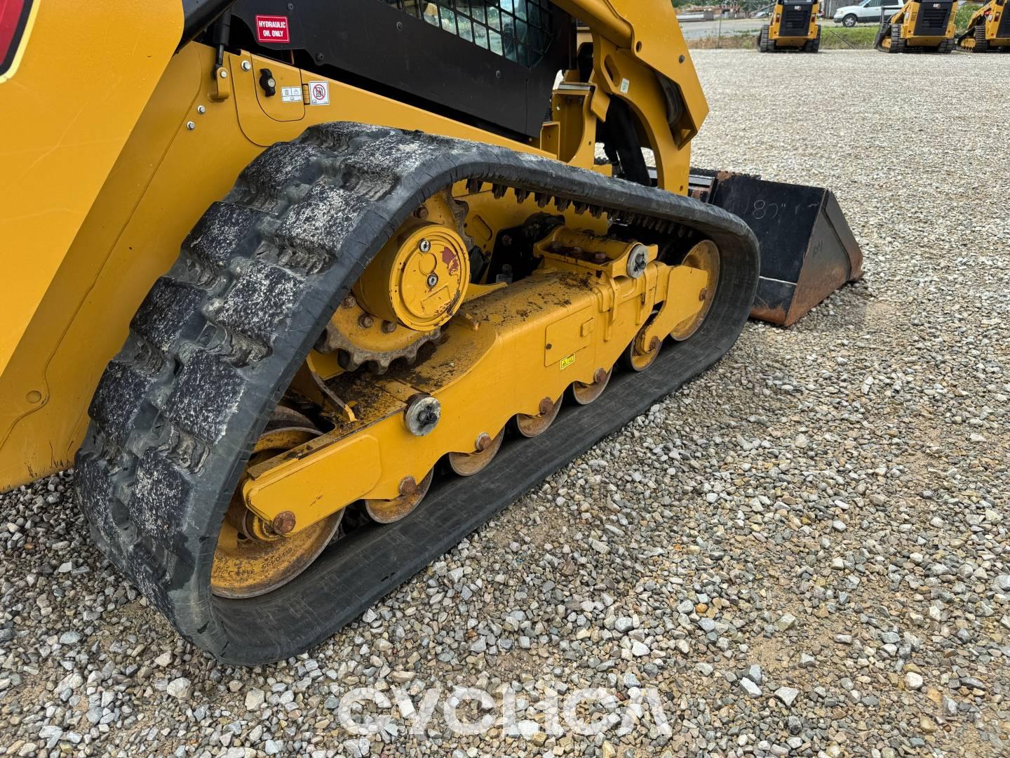 Skid steers  289D3 JX918052 - 16