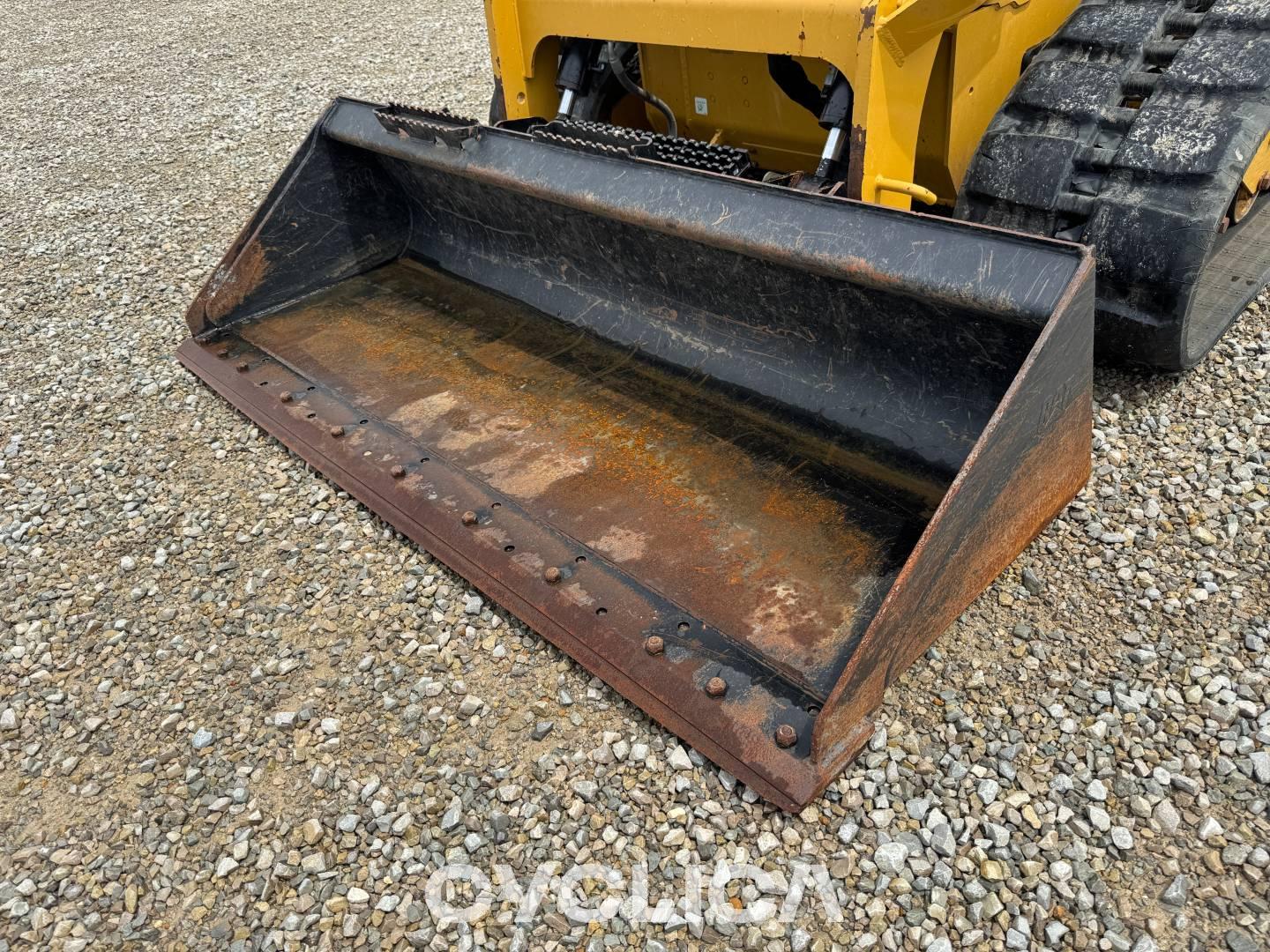 Skid steers  289D3 JX918052 - 17