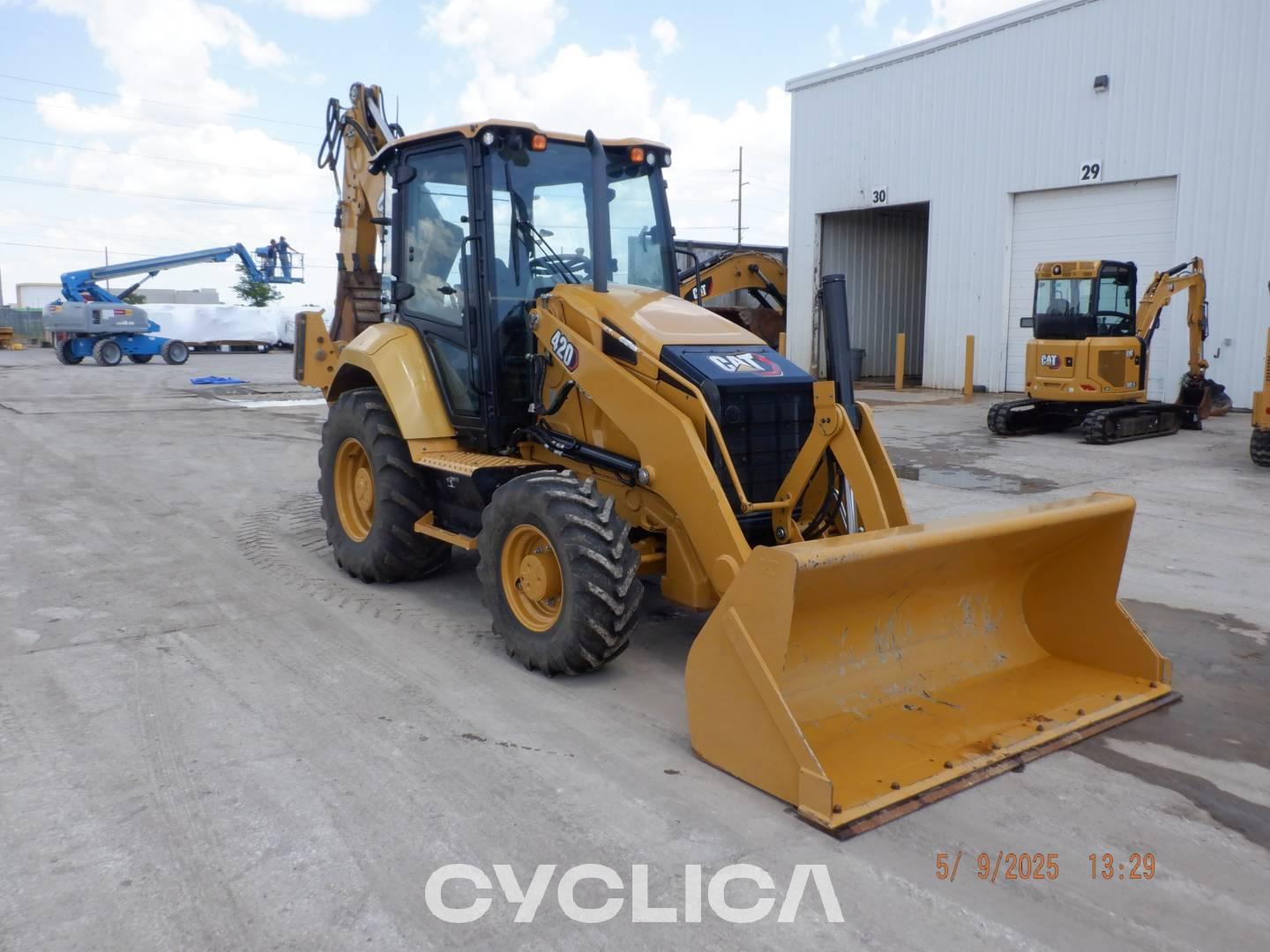 Tractopelles  420-07 H8T04969 - 3