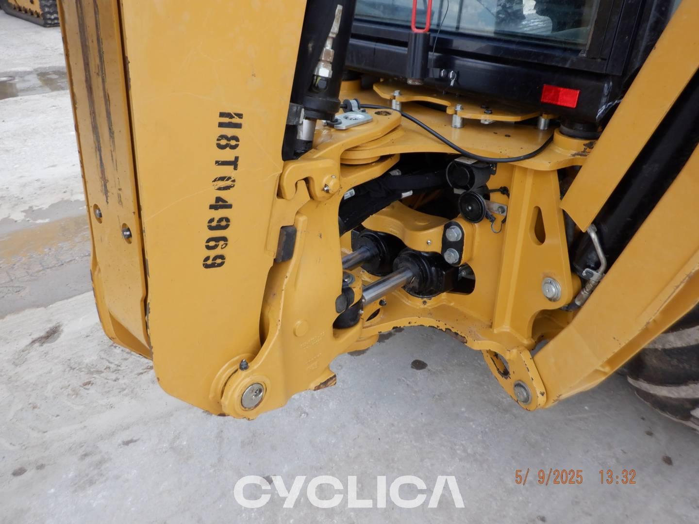 Tractopelles  420-07 H8T04969 - 14