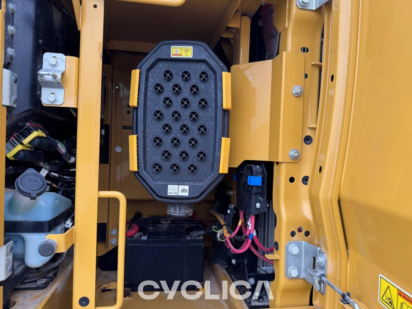 Crawler excavators  33007GC SCZ20081 - 14