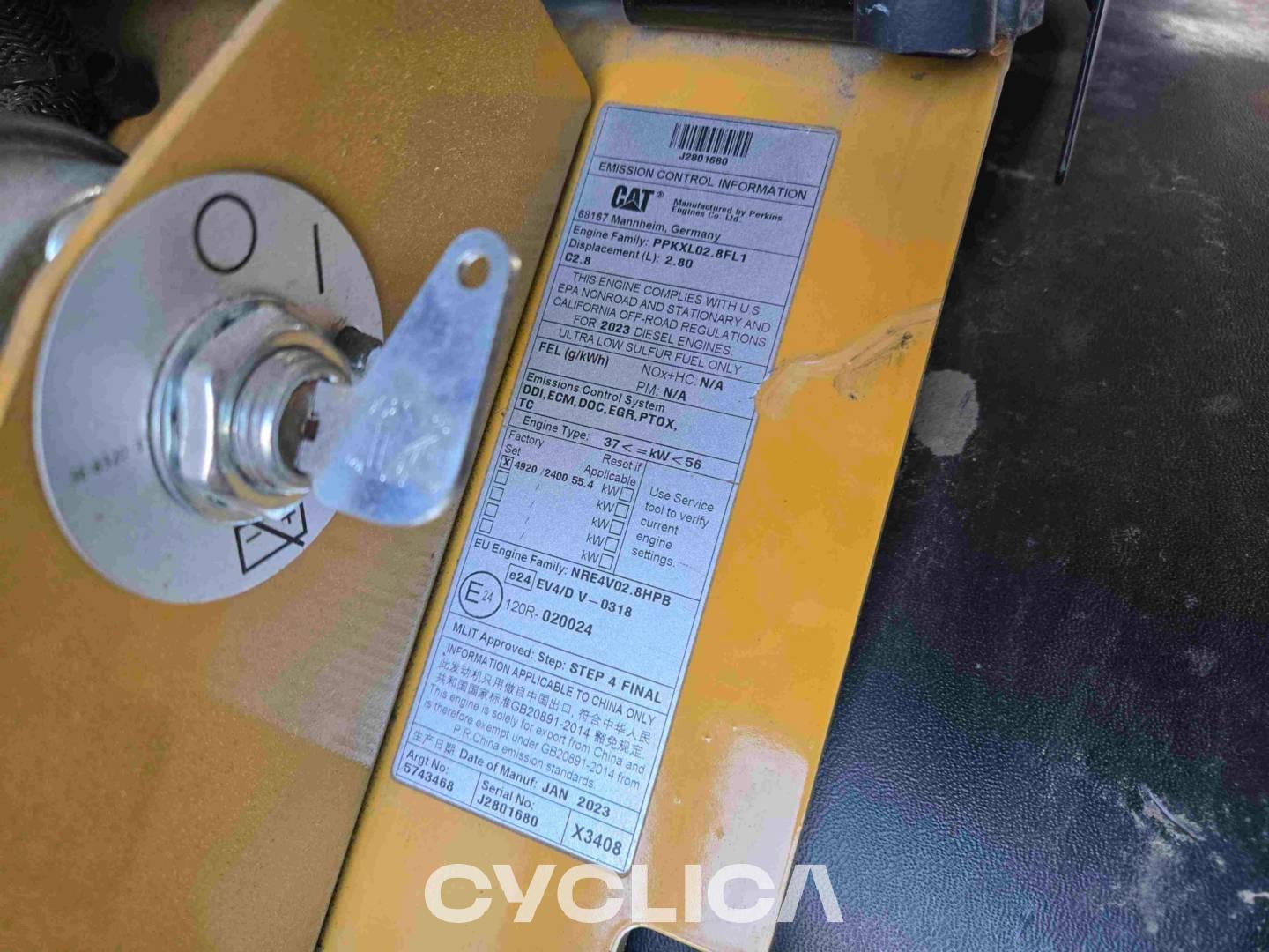 Натоварувачи на тркала  90614 MZ600387 - 9