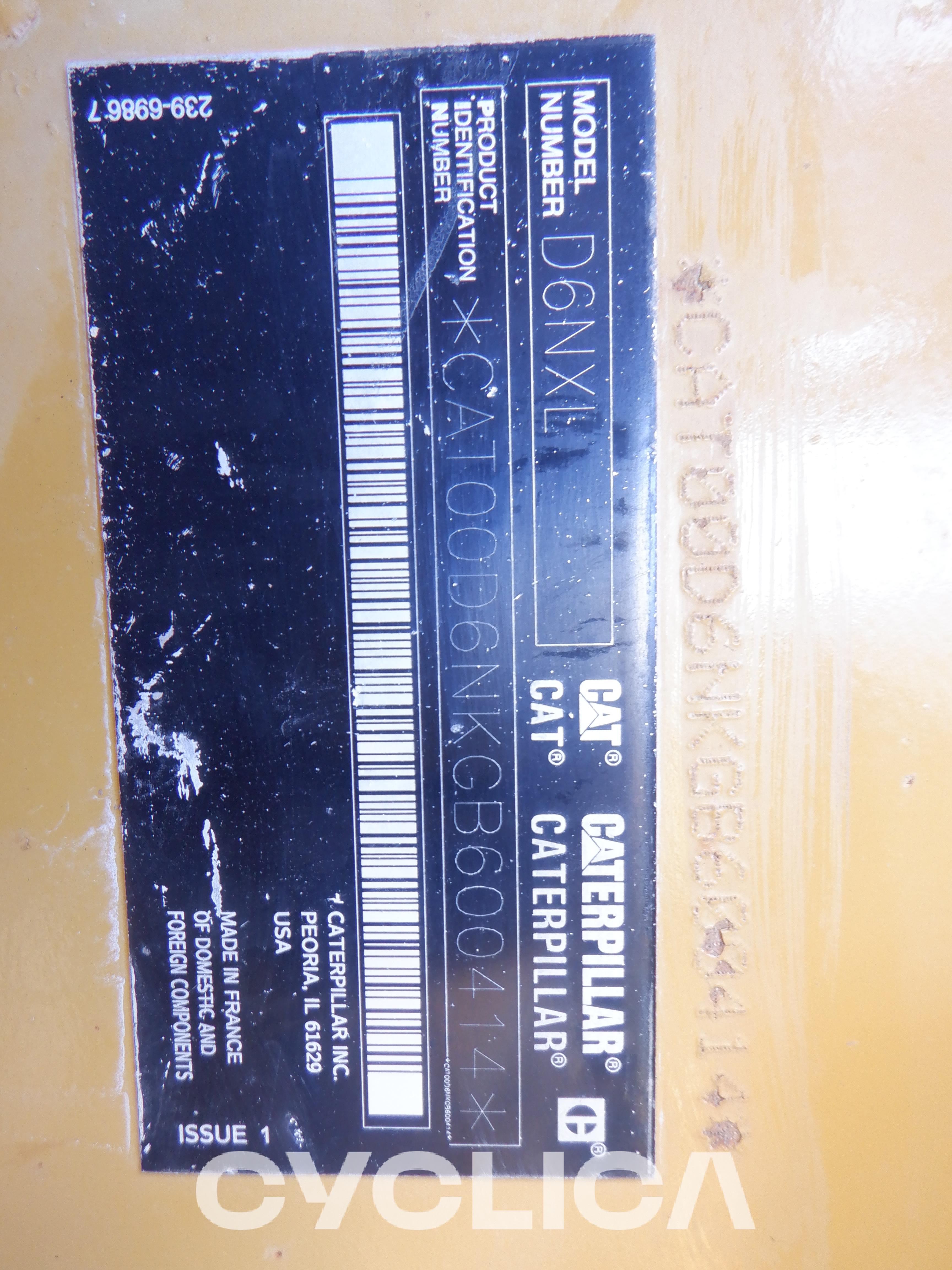 Buldozeri na lancima  D6NXL GB600414 - 5