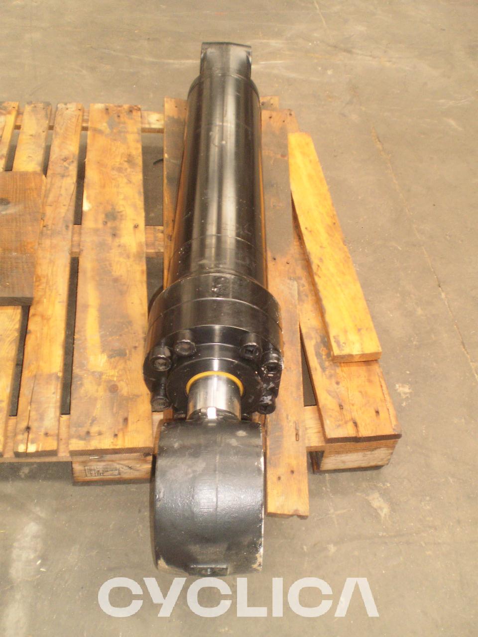 Hydraulic  M320F 3683245 - 3