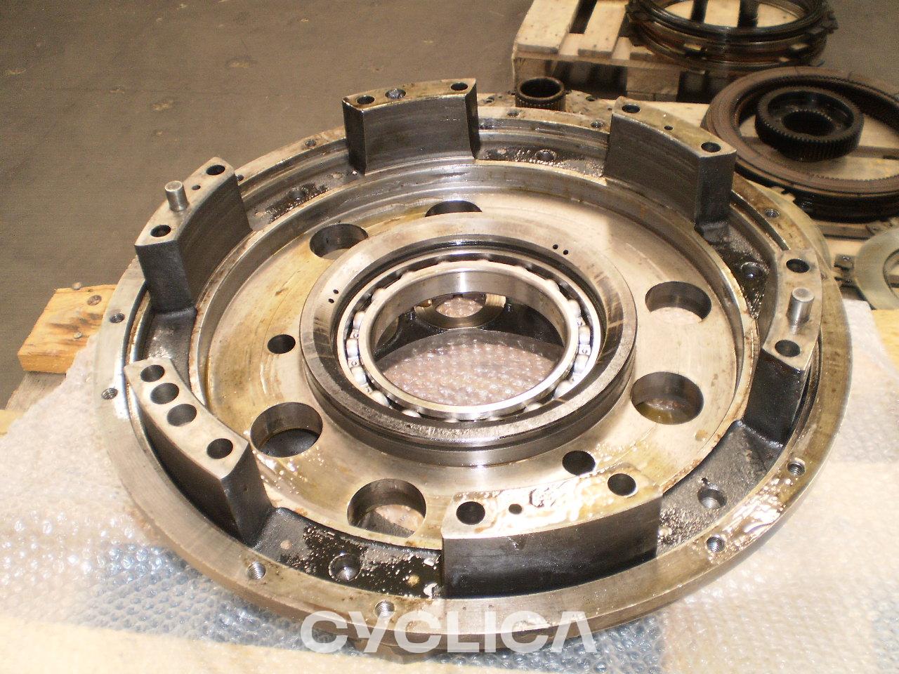 Drugi deli  PIEZAS US 1S6470 - 3