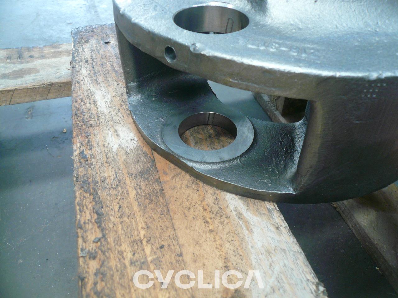Power train  930K 2183174 - 3