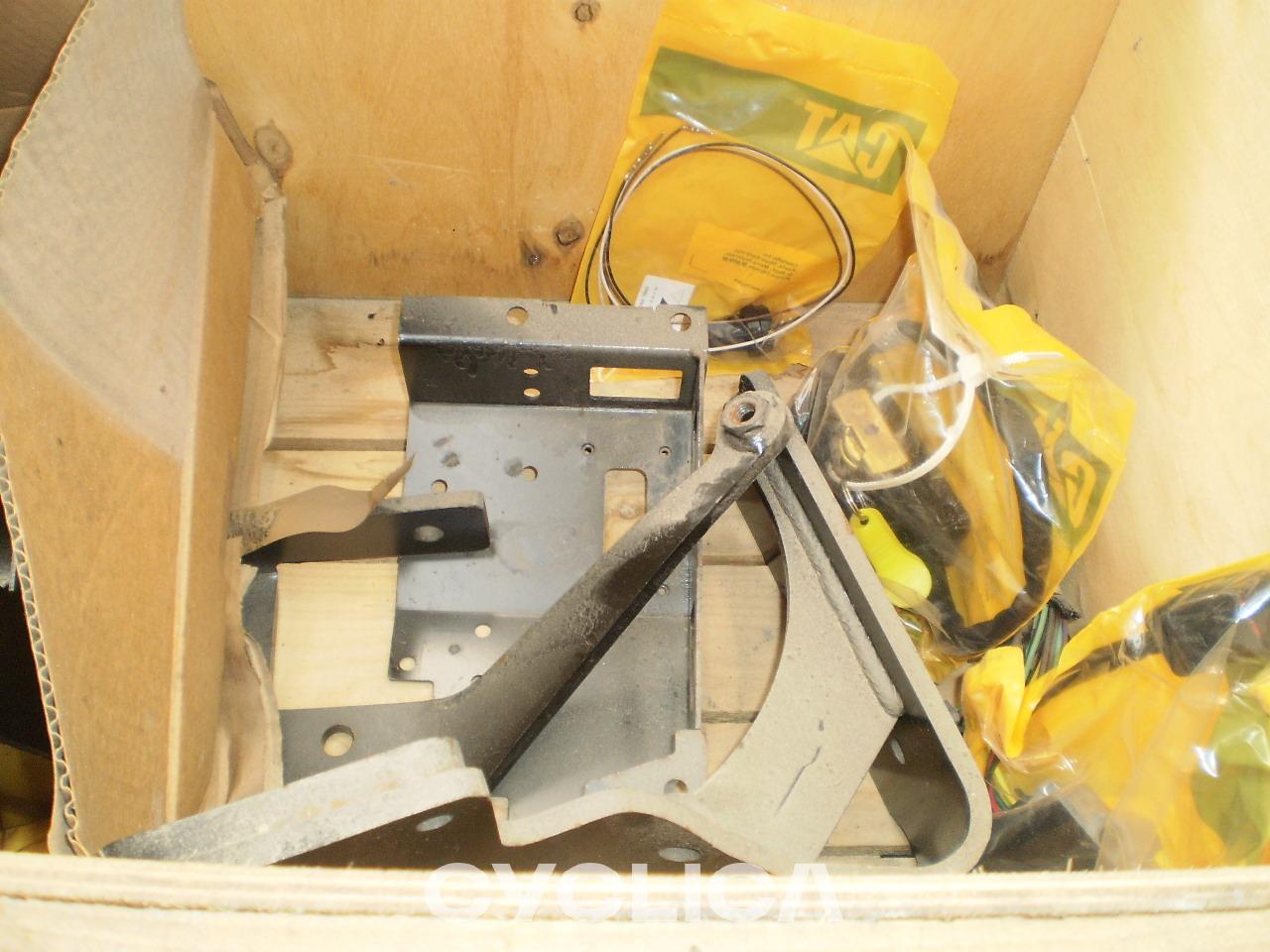Друго  PIEZAS US 3079651 - 3