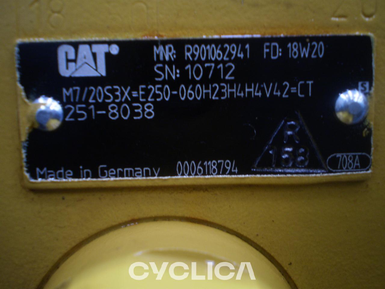 Hidraulički  M320F 2518038 - 3