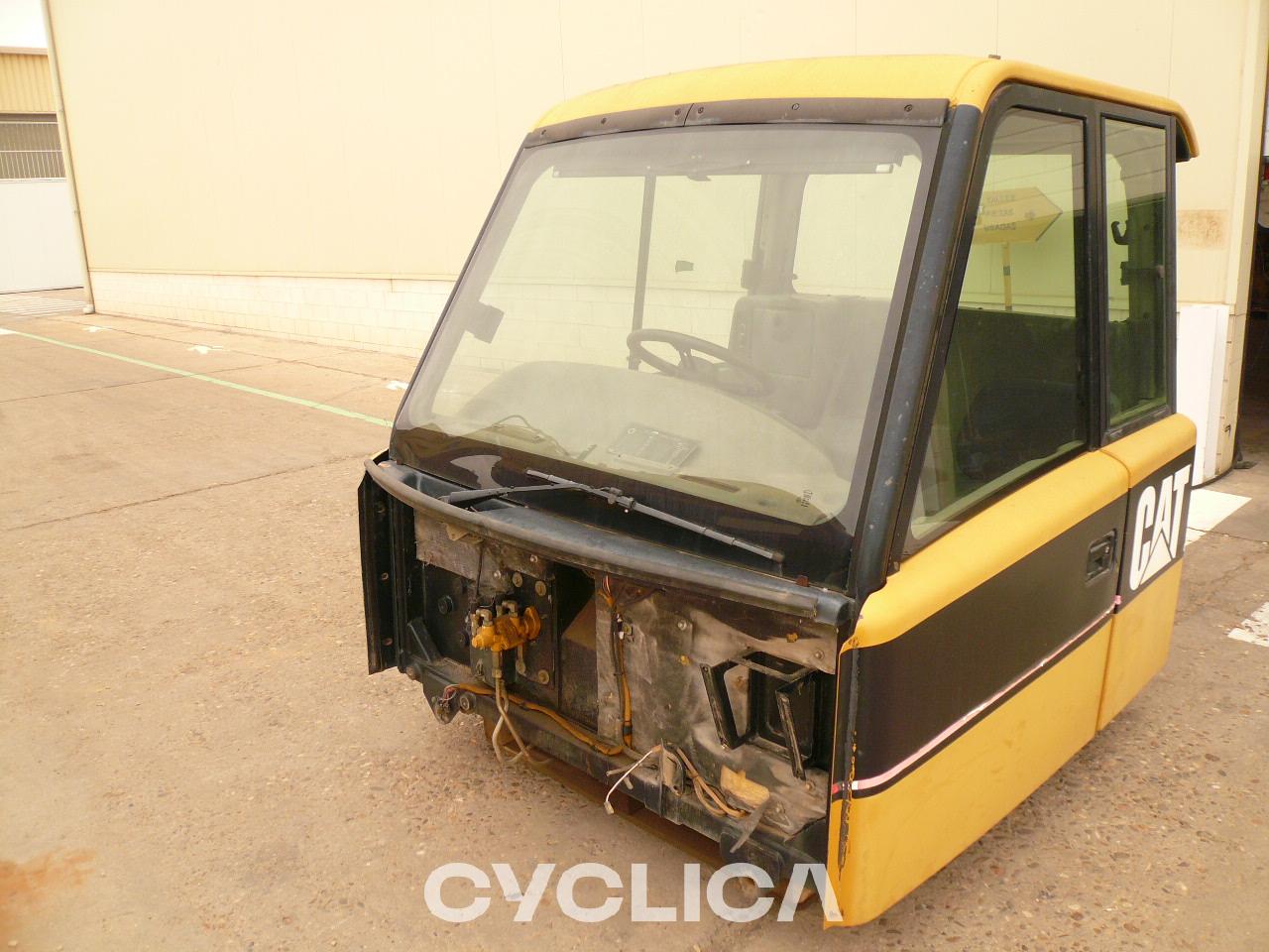 Drugi  735 1CB735 - 3