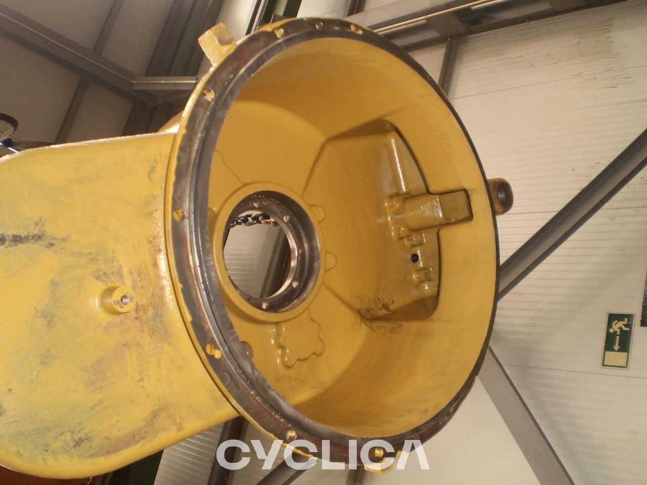 Power train  D6T 2697633 - 3