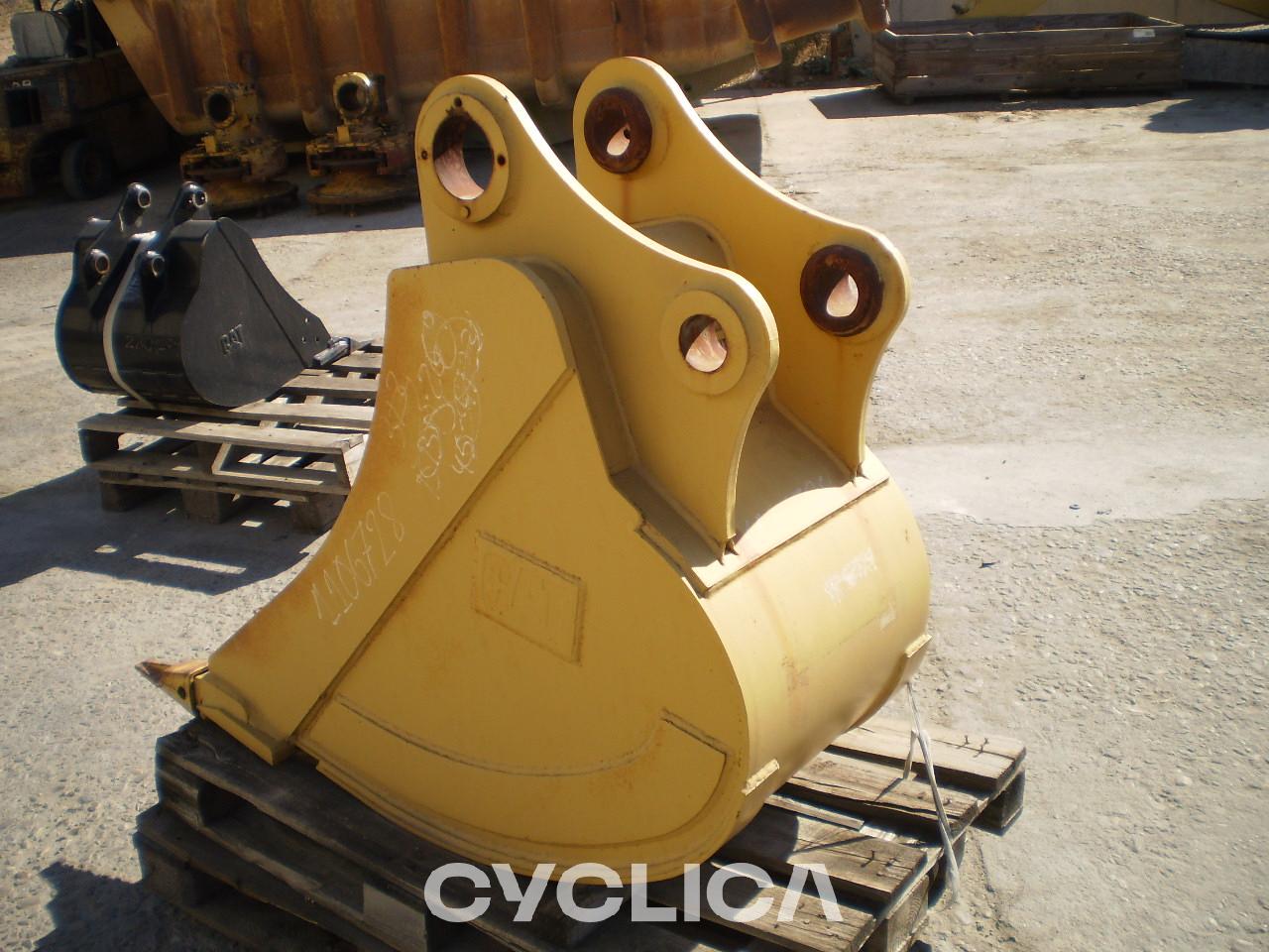 Implements  PIEZAS US 1106728 - 3