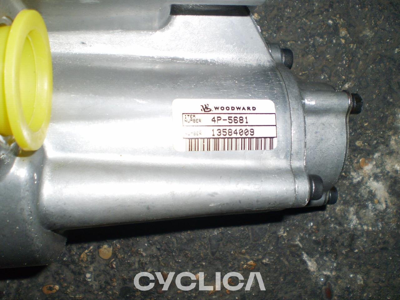 Engine  PIEZAS US 4P5681 - 3