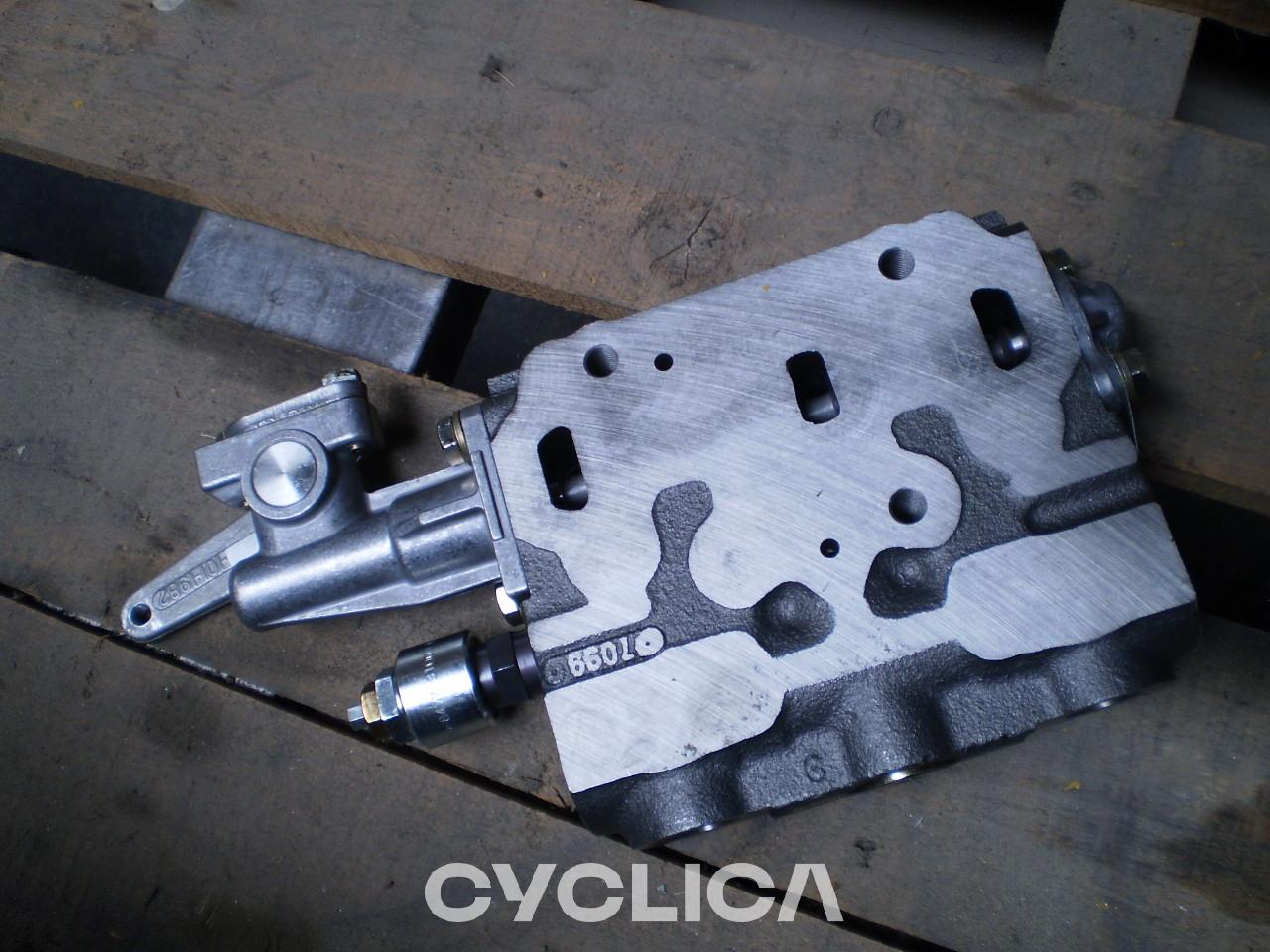 Hydraulic  PIEZAS US 1243332 - 3