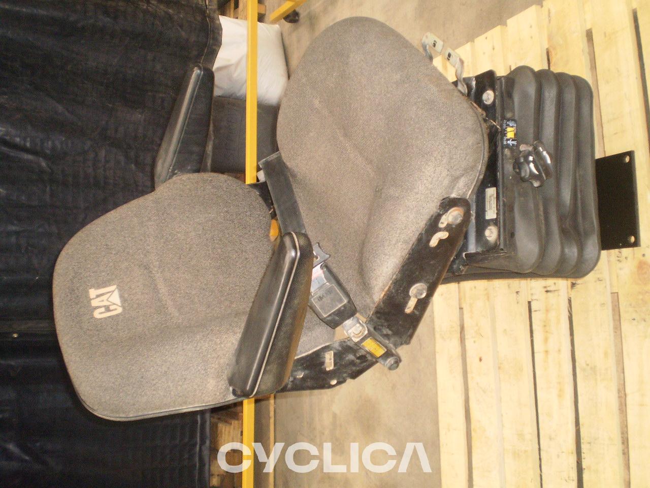 Drugi deli  428C 1AST428C - 10
