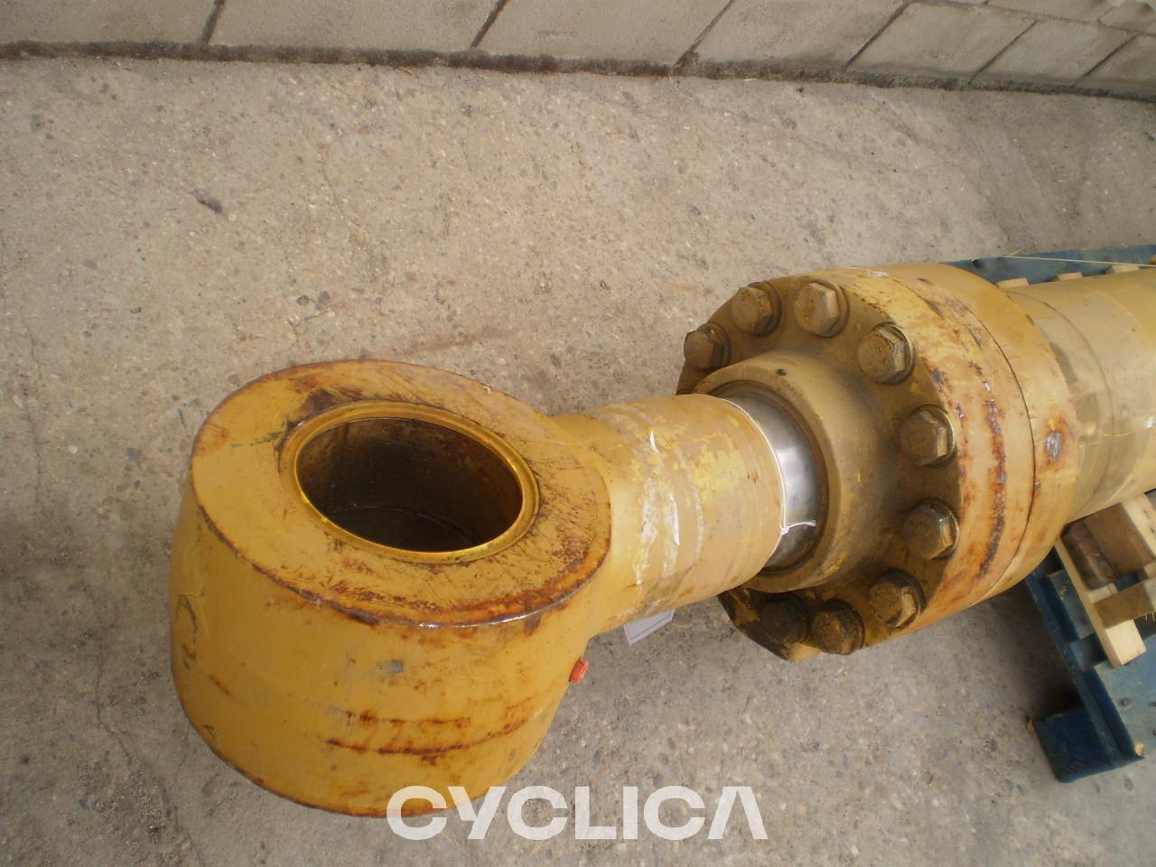 Hydraulic  PIEZAS US 2163337 - 3