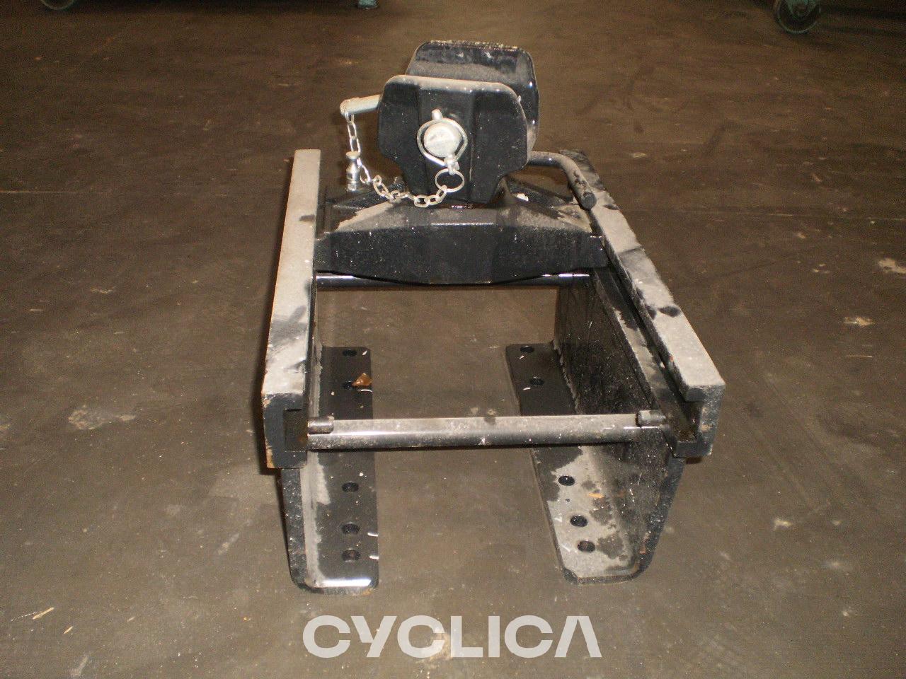 Друго  PIEZAS US 4618867 - 3