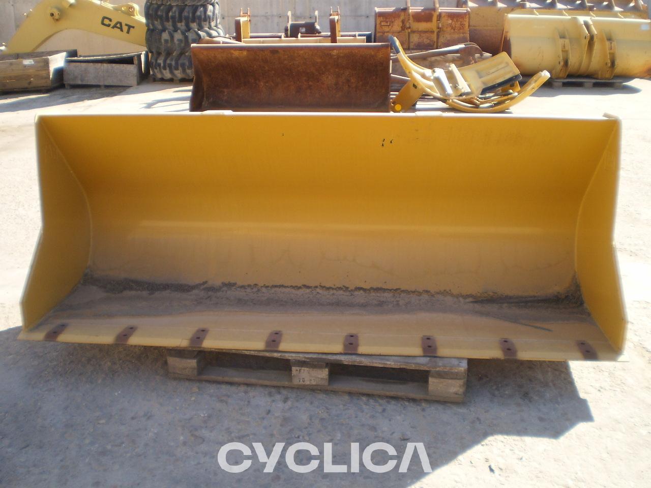 Others  PIEZAS US 2480960 - 3