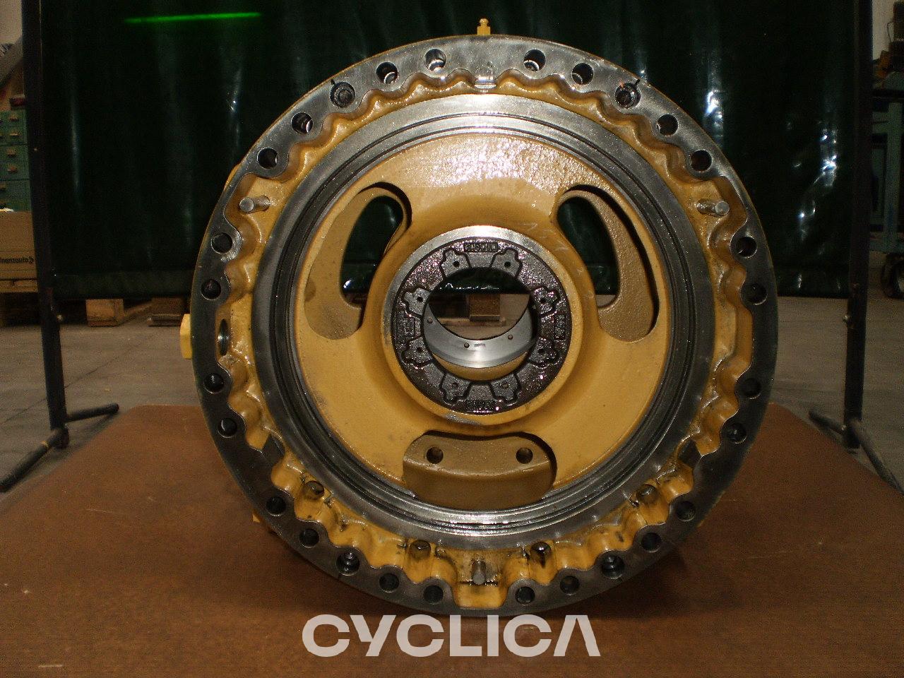 Power train  950H 1929121 - 3