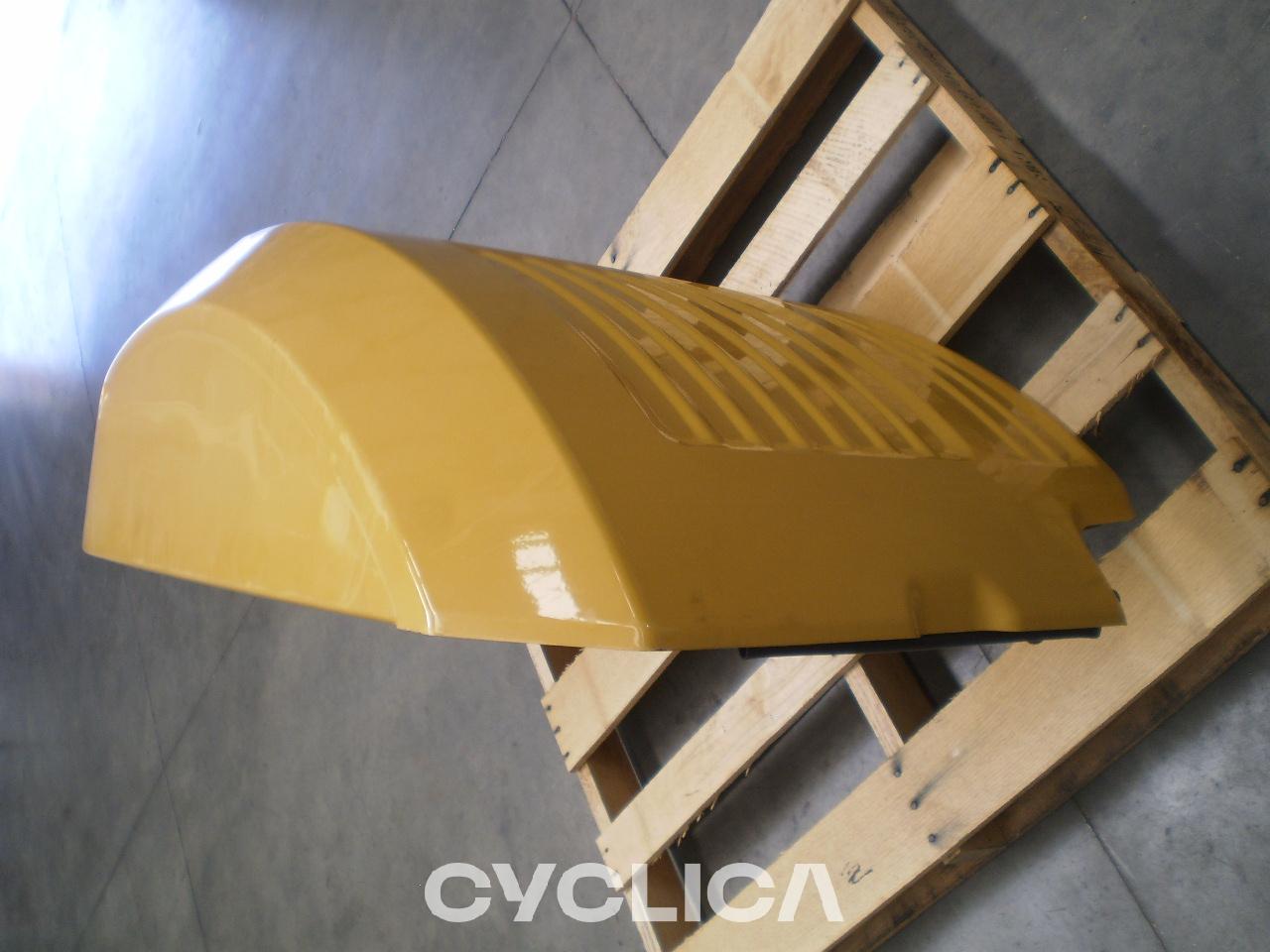 Others  PIEZAS US 3777896 - 3