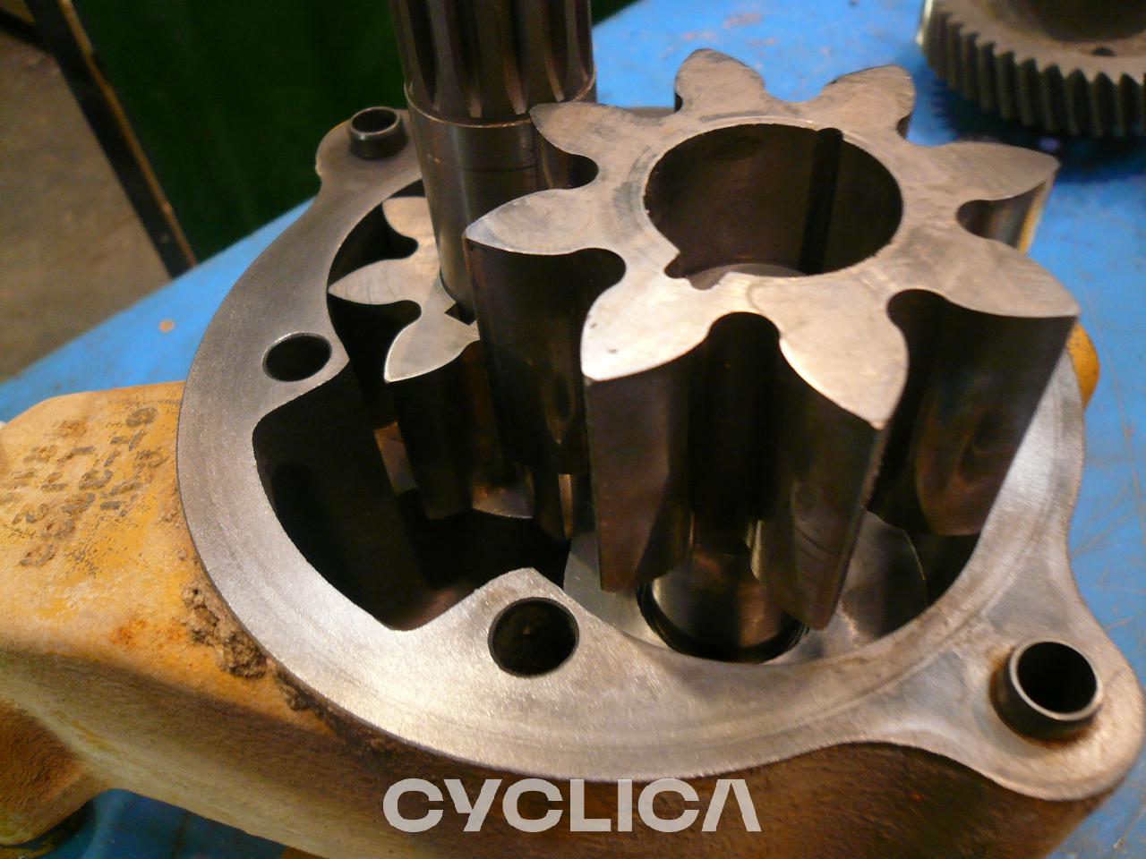 Hydraulic  775B 6T3935 - 3