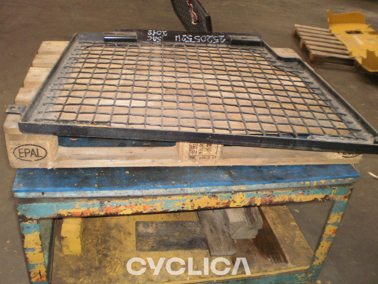 Others  PIEZAS US 2520552 - 3