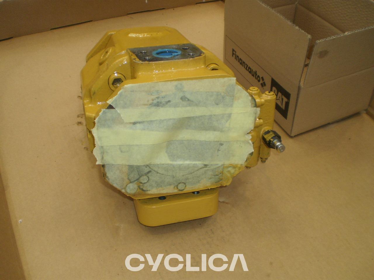 Hydraulic  D6T 4540814 - 3