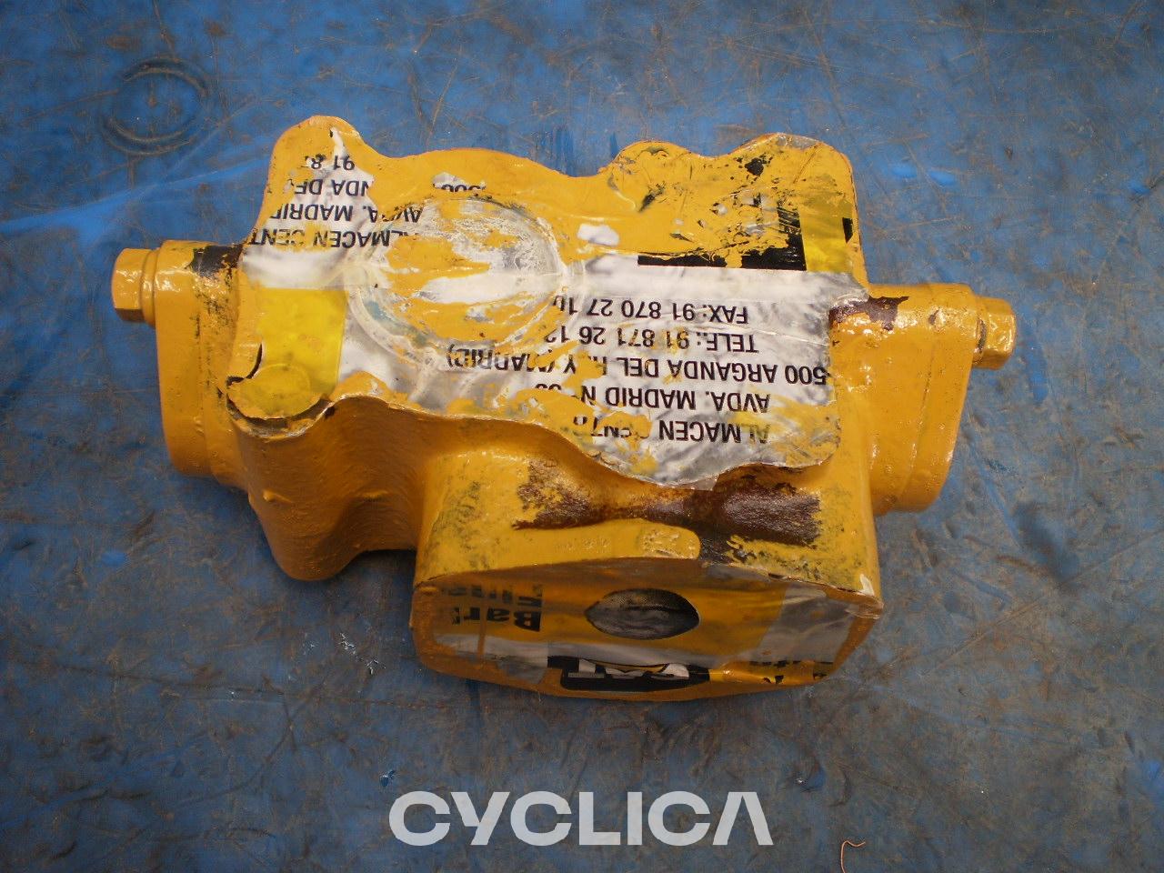 Hidravlični deli  773B 3P0348 - 3