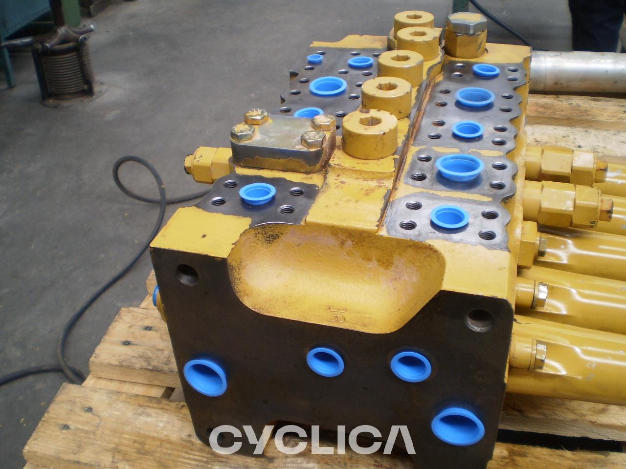 Hidraulični  319CLNIM 2553196 - 3